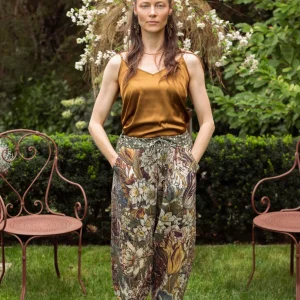 Market Of Stars: Love Grows Wild Artist Pants O/S